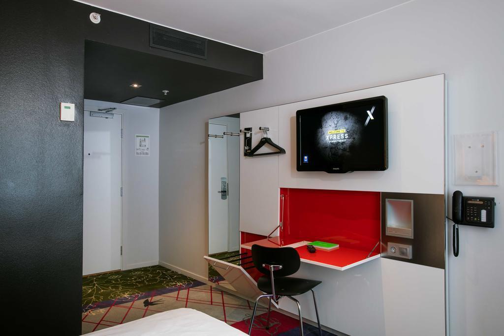 Comfort Hotel Xpress Youngstorget Oslo Exterior foto